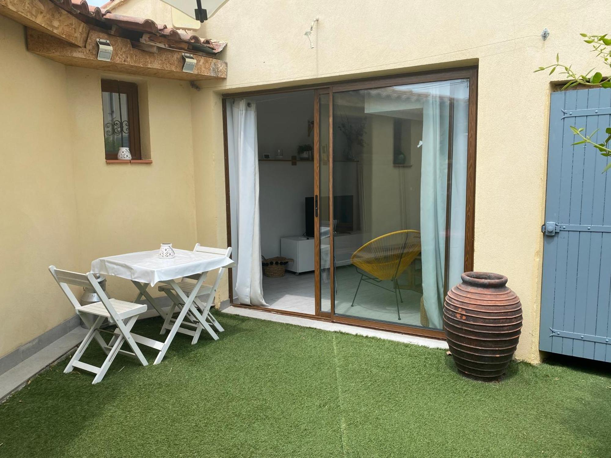 A 20 Minutes De Aix En Provence Apartment Pertuis Exterior photo