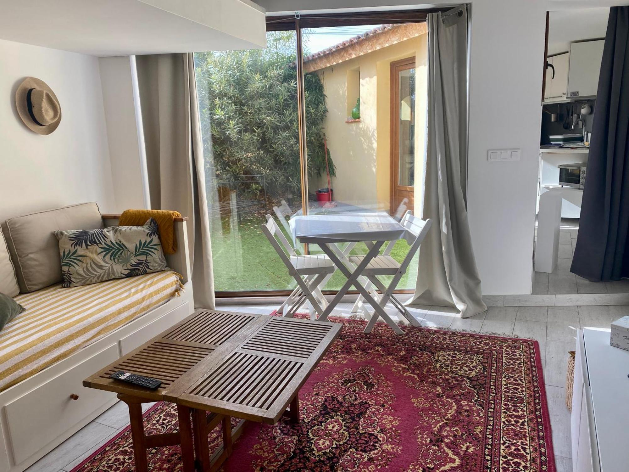 A 20 Minutes De Aix En Provence Apartment Pertuis Exterior photo